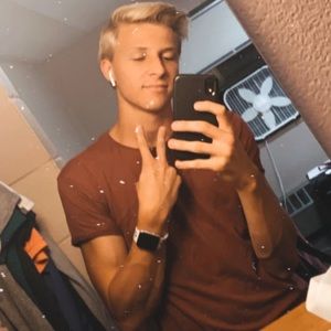 Meet your Posher, Jake